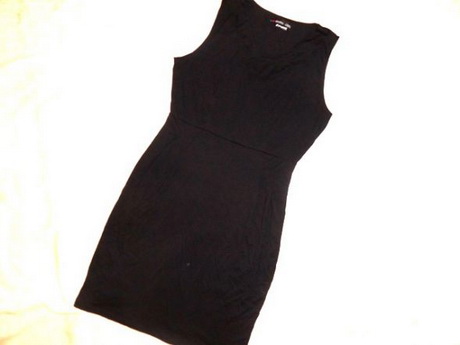 czarne-proste-sukienki-43_12 Czarne proste sukienki