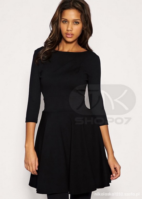 klasyczna-czarna-sukienka-48_17 Klasyczna czarna sukienka