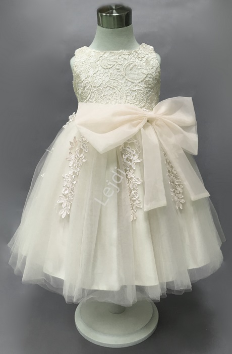 biala-koronkowa-sukienka-dla-dziewczynki-26_5 Biała koronkowa sukienka dla dziewczynki