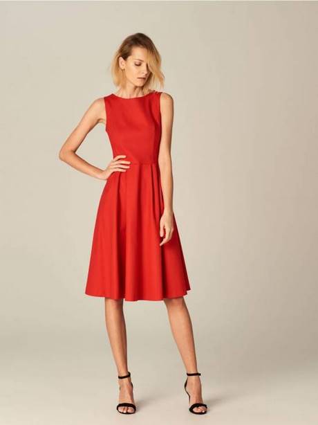 sukienki-studniowkowe-czerwone-71 Sukienki studniówkowe czerwone