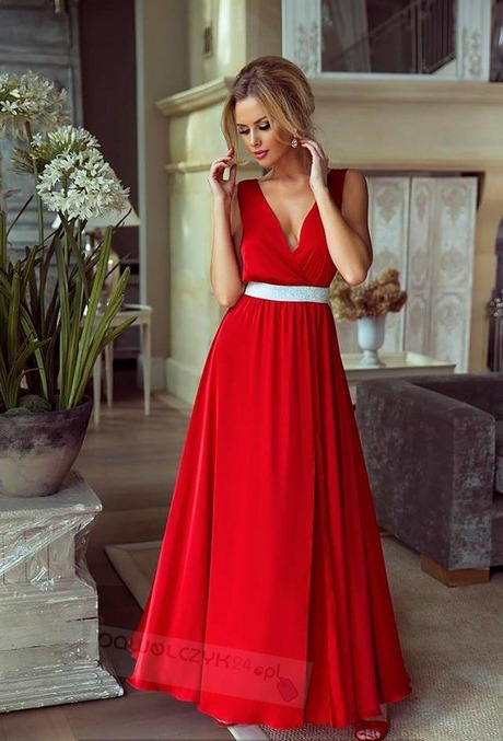 sukienki-wieczorowe-czerwone-dlugie-62_11 Sukienki wieczorowe czerwone długie