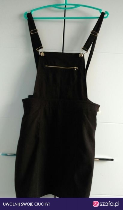 czarna-sukienka-na-szelkach-88_2 Czarna sukienka na szelkach