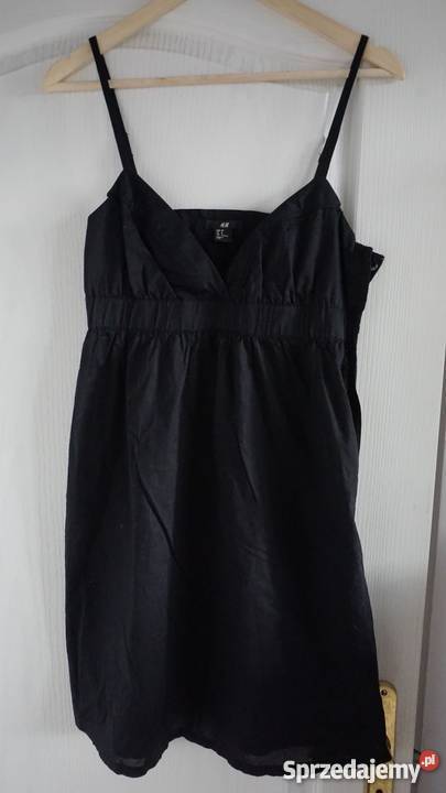 czarna-sukienka-na-szelkach-88_4 Czarna sukienka na szelkach
