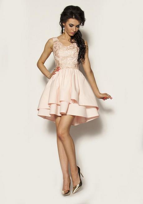 eleganckie-rozkloszowane-sukienki-41 Eleganckie rozkloszowane sukienki