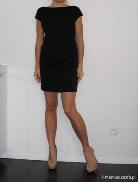 mala-czarna-prosta-sukienka-13_2 Mała czarna prosta sukienka