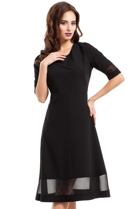 male-czarne-sukienki-wieczorowe-79_9 Małe czarne sukienki wieczorowe