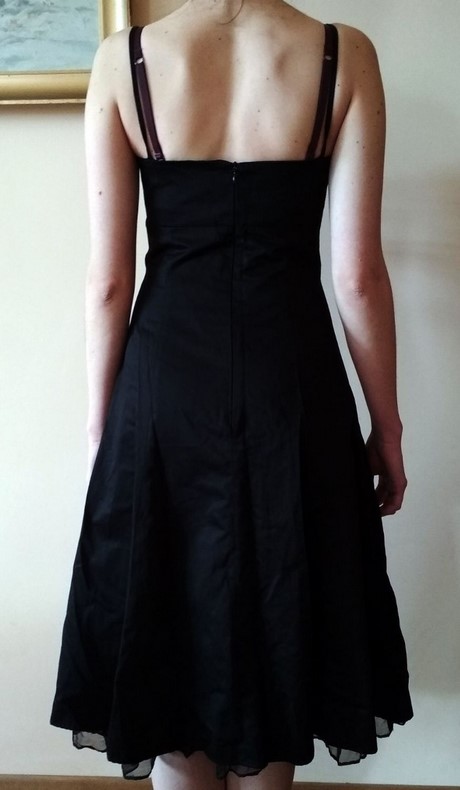 sukienki-na-studniowke-mala-czarna-84_7 Sukienki na studniówke mała czarna
