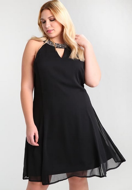 czarne-sukienki-dla-puszystych-00_7 Czarne sukienki dla puszystych
