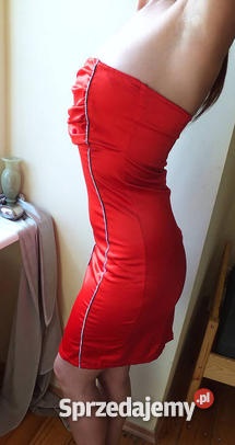 czerwona-sukienka-obcisa-40_12 Czerwona sukienka obcisła