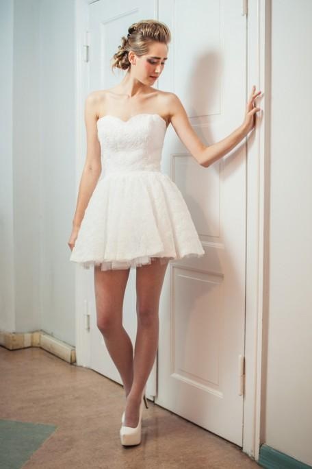 krtkie-sukienki-lubne-zdjcia-65_4 Krótkie sukienki ślubne zdjęcia