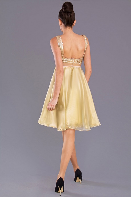 sukienki-w-kolorze-zotym-59_20 Sukienki w kolorze złotym