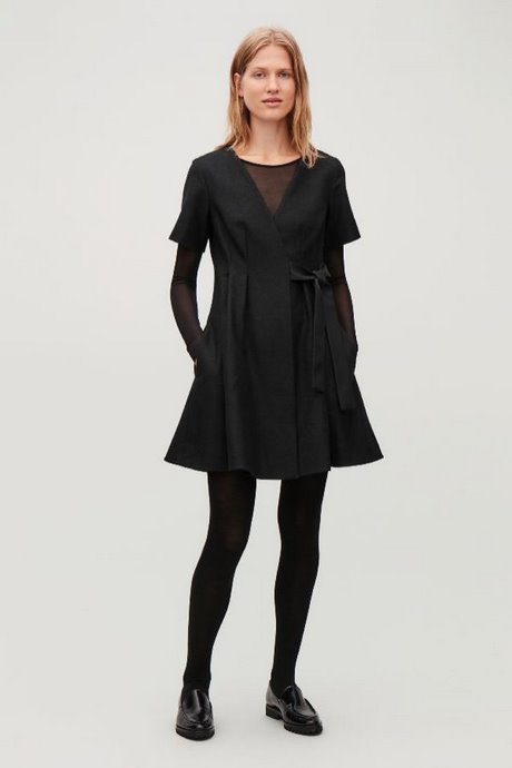 czarna-sukienka-na-zime-43_11 Czarna sukienka na zime