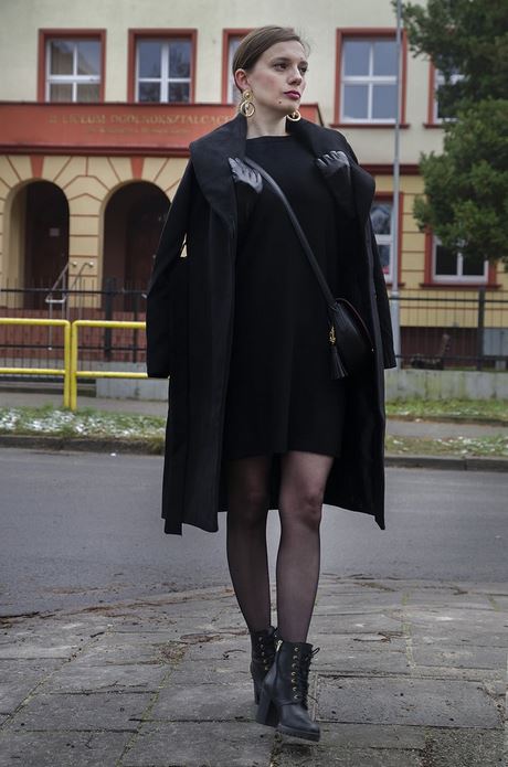 czarna-sukienka-na-zime-43_7 Czarna sukienka na zime