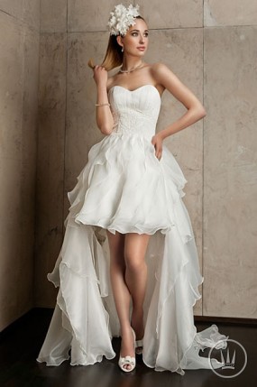 asymetryczna-suknia-lubna-09_2 Asymetryczna suknia ślubna