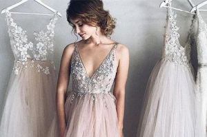 dluga-sukienka-na-wesele-2019-39 Długa sukienka na wesele 2019