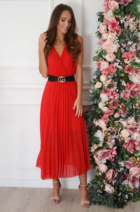 czerwona-sukienka-na-wesele-jakie-dodatki-16_5 Czerwona sukienka na wesele jakie dodatki