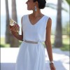 Biała sukienka stylizacje