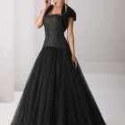 Czarna suknia
