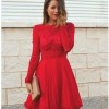 Gdzie kupić czerwoną sukienkę