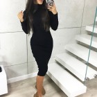 Sukienka czarna z golfem