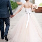 Sukienka ślubna tiulowa