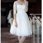 Krótka suknia ślubna z długim rękawem